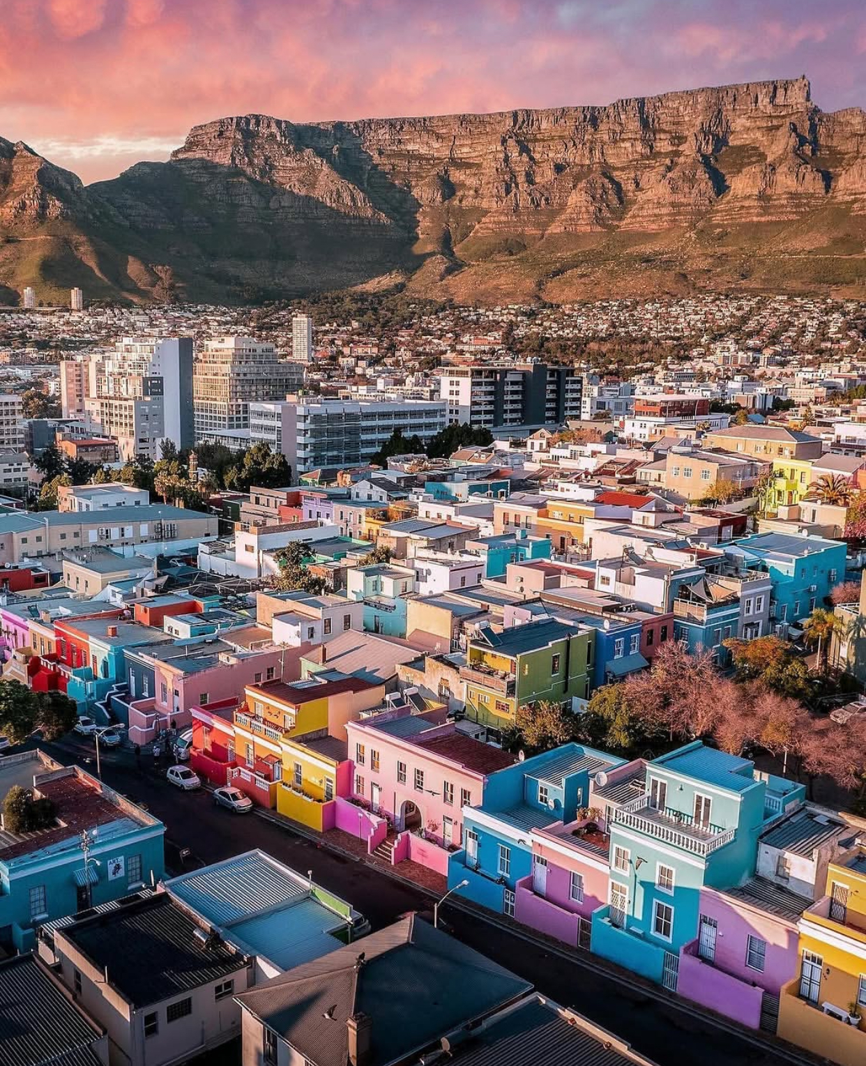 Cape Town coast and mountain backdrop